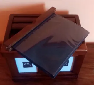 Caja portafotos de madera