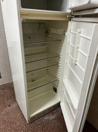 Nevera blanca 1,60-1,65 m