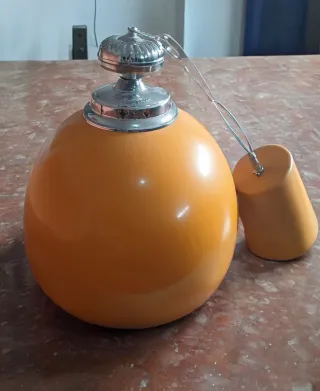 Lámpara de pared naranja vintage