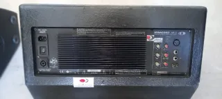 Monitores Escenario Autoamplificados