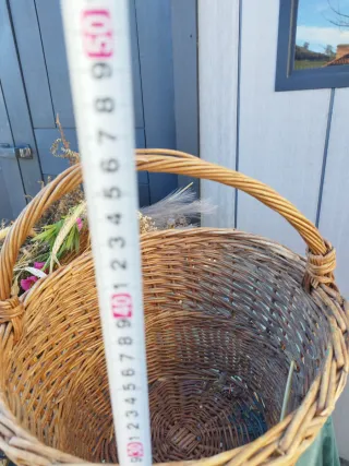 Cesto antiguo de mimbre