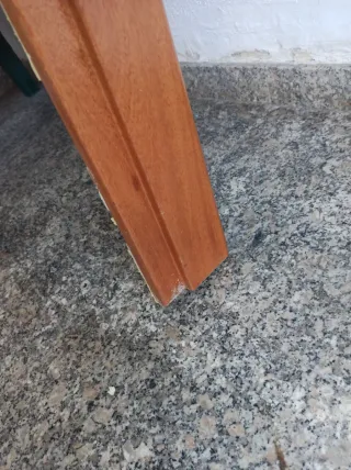 Premarco de puerta de madera.