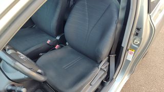 Toyota Yaris 2007 con solo 64000