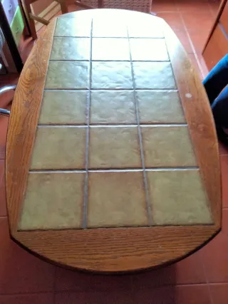 Mesa de salón de roble macizo con azulejos