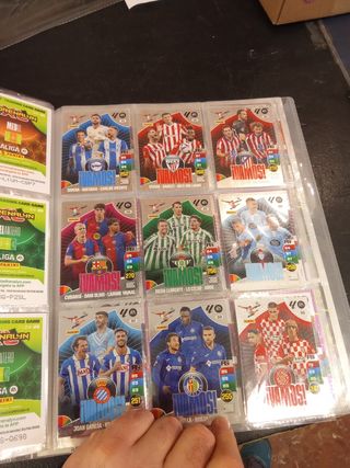 Álbum de cromos de fútbol CRACKS