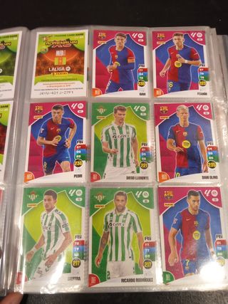 Álbum de cromos de fútbol CRACKS
