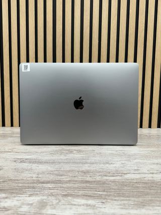 MacBook Pro 15" 2018 i7 32gb 500gb SSD