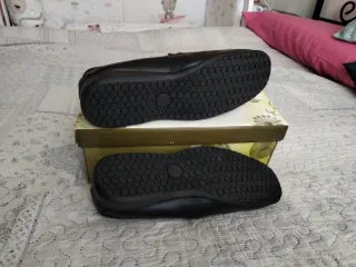 Zapatos de piel negros