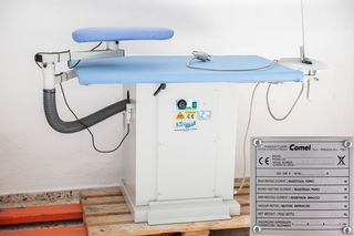 Lote maquinas confección. Corte, plancha, costura