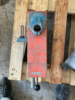 Máquina para cortar con taladro