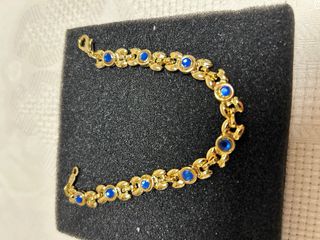 Pulsera y pendientes oro con esmeraldas azules