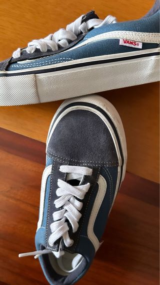 Zapatillas Vans Azul Marino y Gris