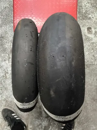 Neumáticos Dunlop Moto2 Slicks