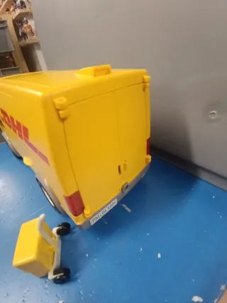 Playmobil Camión DHL