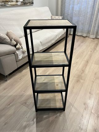 Estantería Metálica Negra y Madera