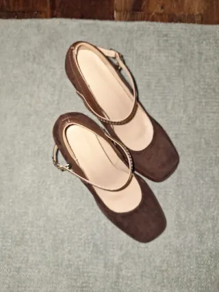 Tacones antelina marrón chocolate talla 37