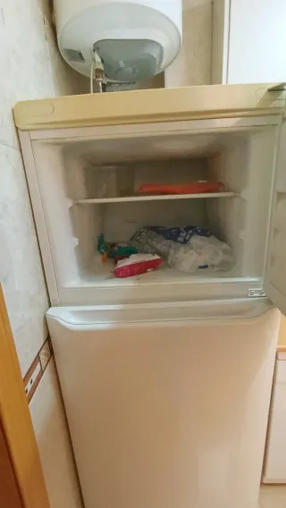 Frigorífico y congelador Ariston