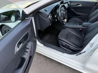 Mercedes-Benz Clase CLA 220