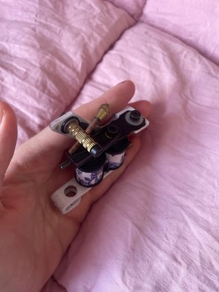 Máquina de tatuar decorada