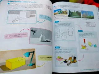 Educación Plástica y Visual. 4 Primaria. Revuel...