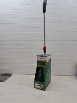 Bosch Isio Juego Tijeras Cortacésped Batería