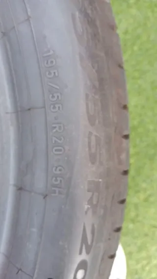 Neumático Pirelli, rueda 195/55R20