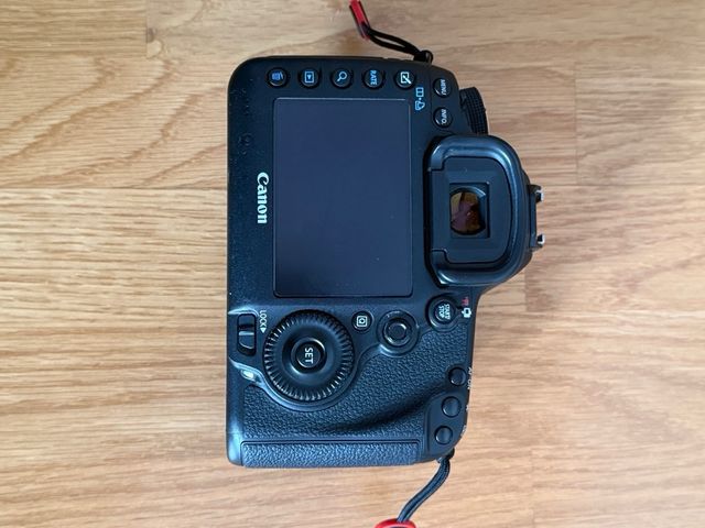 Canon 5D Mark III + Lente 24-70mm f/2.8L