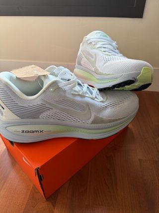 Nike Vomero 18 Verde/Blanco