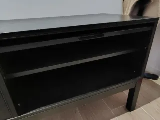 Mesa TV Ikea 2 Cajones 4 Estantes