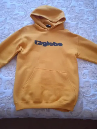 Sudadera Globe Amarilla Hombre largo 66 cms. Ancho