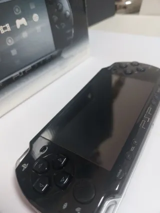 SONY PSP-2004 PIANO BLACK