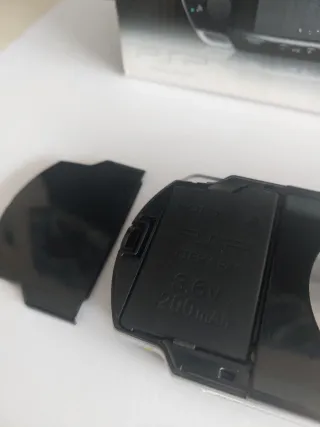 SONY PSP-2004 PIANO BLACK