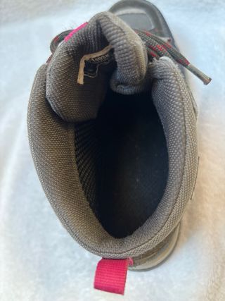 Botas de montaña Quechua T36 waterproof