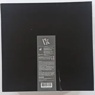 Hot Toys DX13 T-800 Battle Damaged Special Edition