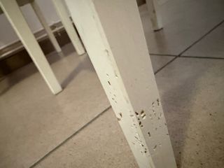 Comodini bianchi in legno