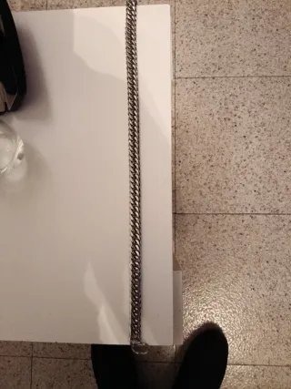 Cadena cubana plateada. Sólo cadena