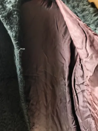 Chaquetón de pelo negro