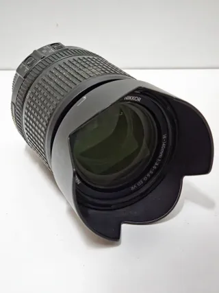 Objetivo Nikon AF-S DX VR 18-140mm