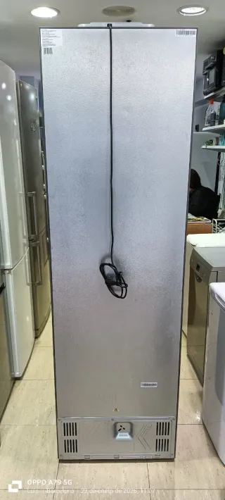 Nevera Combi HISENSE Acero Inoxidable SEMI NUEVA