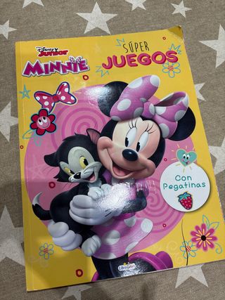 Libro actividades Minnie super juegos con pegatina