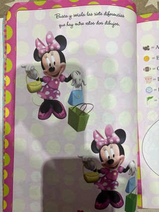Libro actividades Minnie super juegos con pegatina