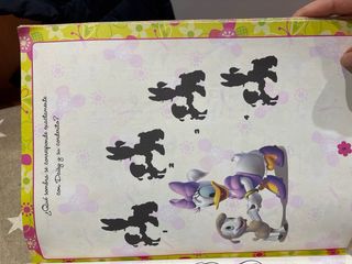 Libro actividades Minnie super juegos con pegatina