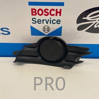 ORIGINAL REJILLA PARAGOLPES 13193541