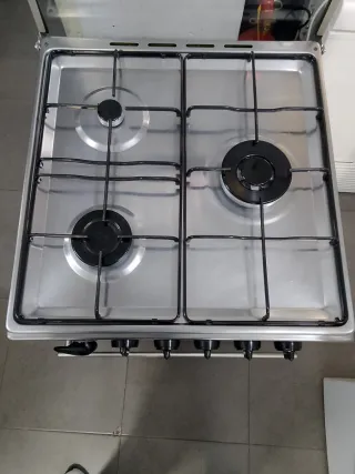 Cocina de gas plateada Meireles GAS NATURAL