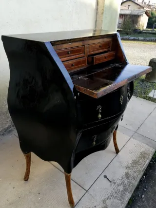 Scrivania fine '800 in legno