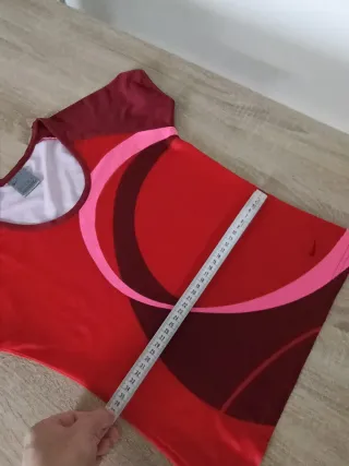 Maglia sportiva Nike donna rossa