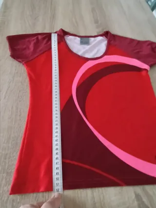 Maglia sportiva Nike donna rossa