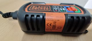 Cargador Batería Coche Black+Decker