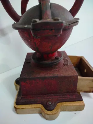 ANTIGUO MOLINILLO DE CAFE ELMA NÚMERO 1