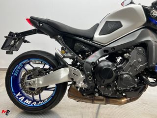 YAMAHA MT 09 SP 35KW | 2022 | 19.100kms | 95€/mes